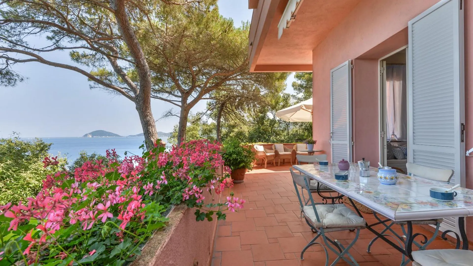 Casa La Paolina Apartman Procchio